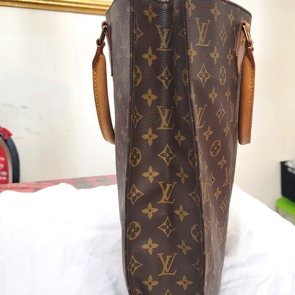 💖Authentic 💖Louis vuitton Monogram Sac Plat - Picture 3 of 12